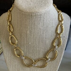 Gorgeous hammered really high quality gold tone and faux diamond necklace